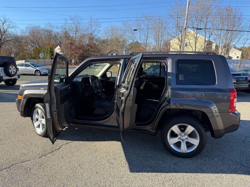 2015 Jeep Patriot Latitude photo 10