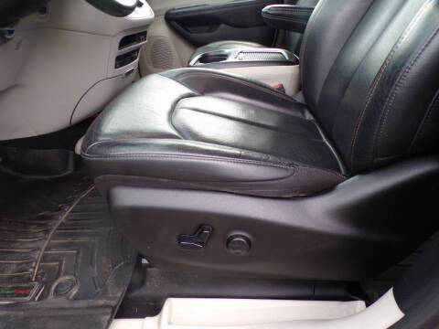 2020 Chrysler Pacifica Touring L Plus