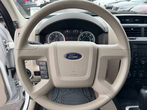 2011 Ford Escape XLS