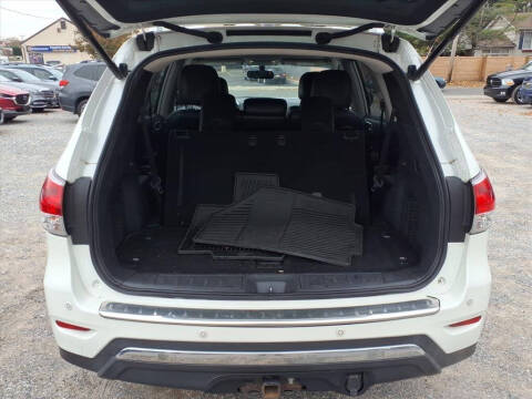 2016 Nissan Pathfinder SL