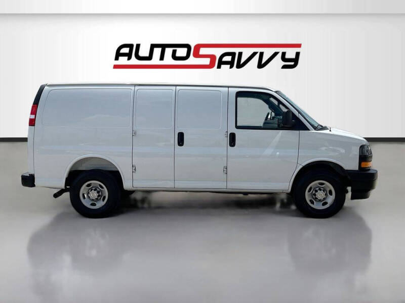 2025 Chevrolet Express 2500