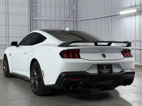 2024 Ford Mustang Dark Horse