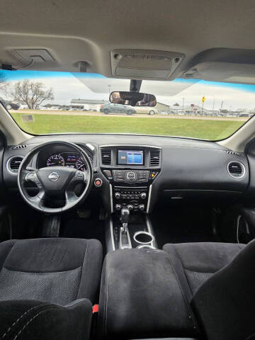 2014 Nissan Pathfinder SV