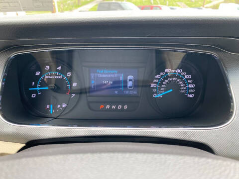 2015 Ford Taurus SE