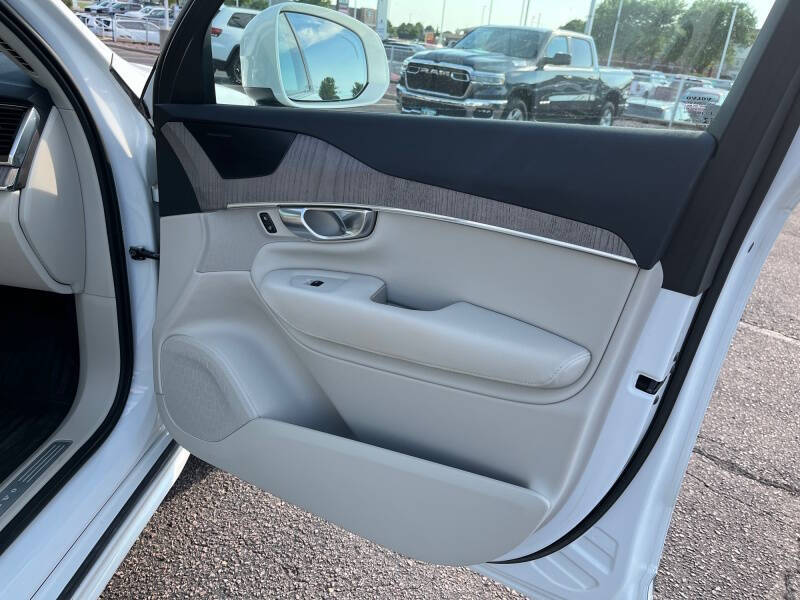 2023 Volvo XC90 B6 Plus Bright Theme 7P