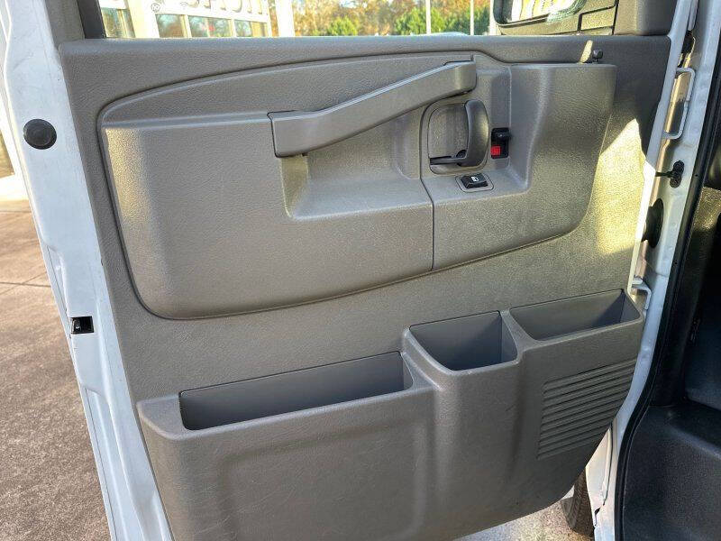 2022 Chevrolet Express 2500