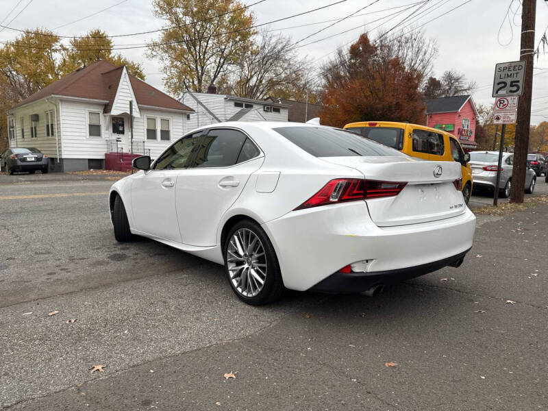 2014 Lexus IS 250 photo 5