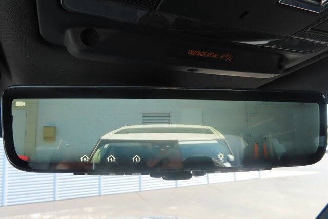 2024 Land Rover Defender 110 P300 S