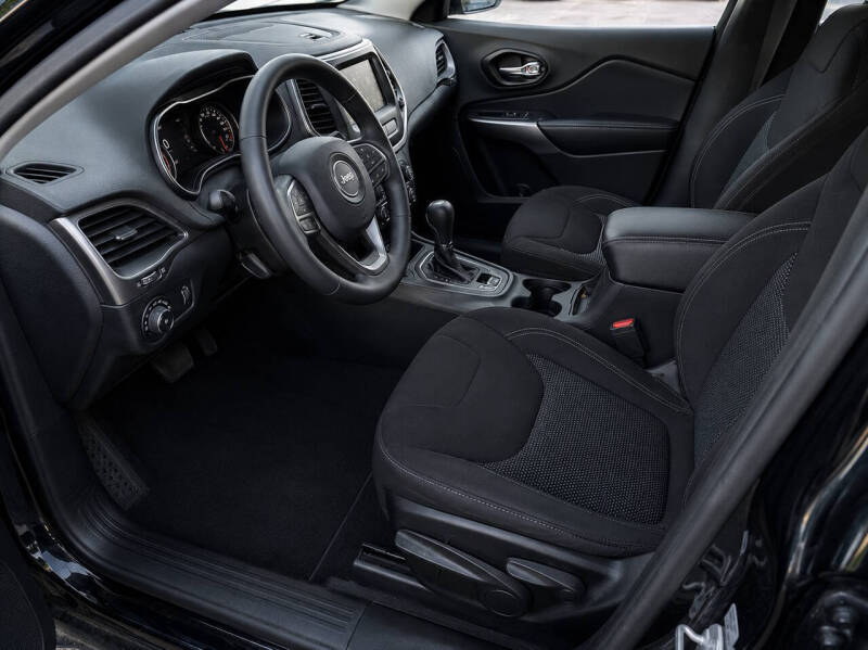 2019 Jeep Cherokee Latitude