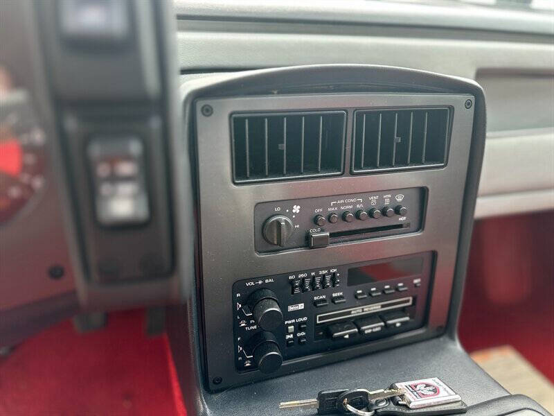 1984 Pontiac Fiero SE