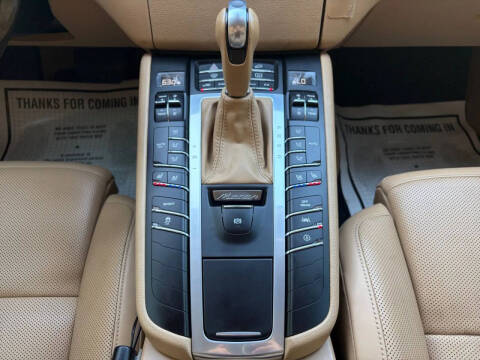 2017 Porsche Macan S