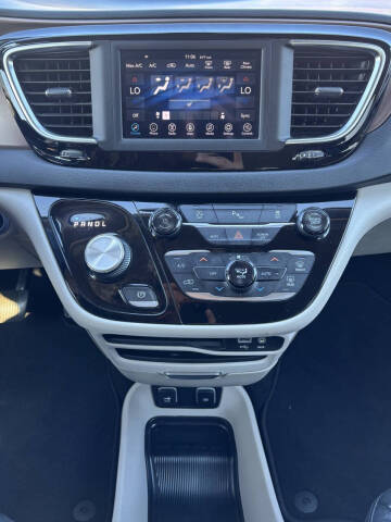 2018 Chrysler Pacifica Touring L