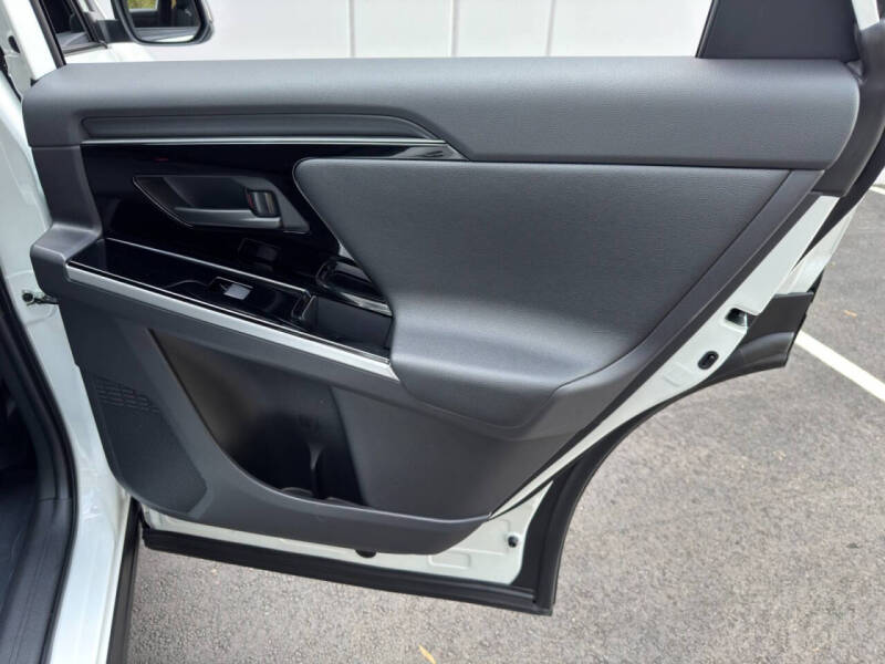 2024 Toyota bZ4X XLE