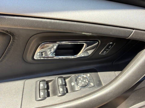 2016 Ford Taurus SEL