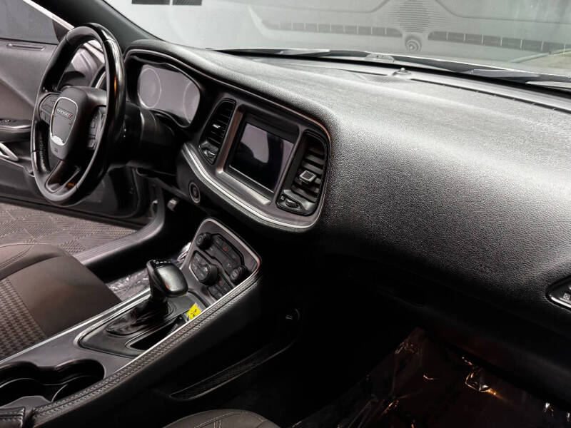 2019 Dodge Challenger SXT