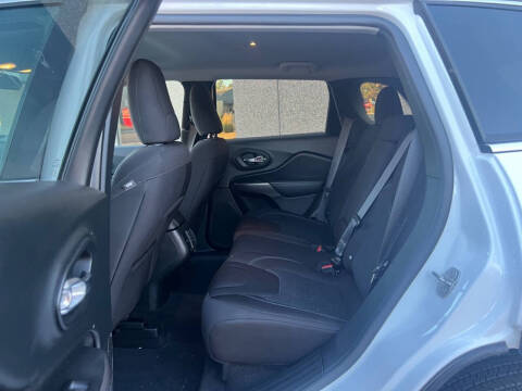 2019 Jeep Cherokee Latitude