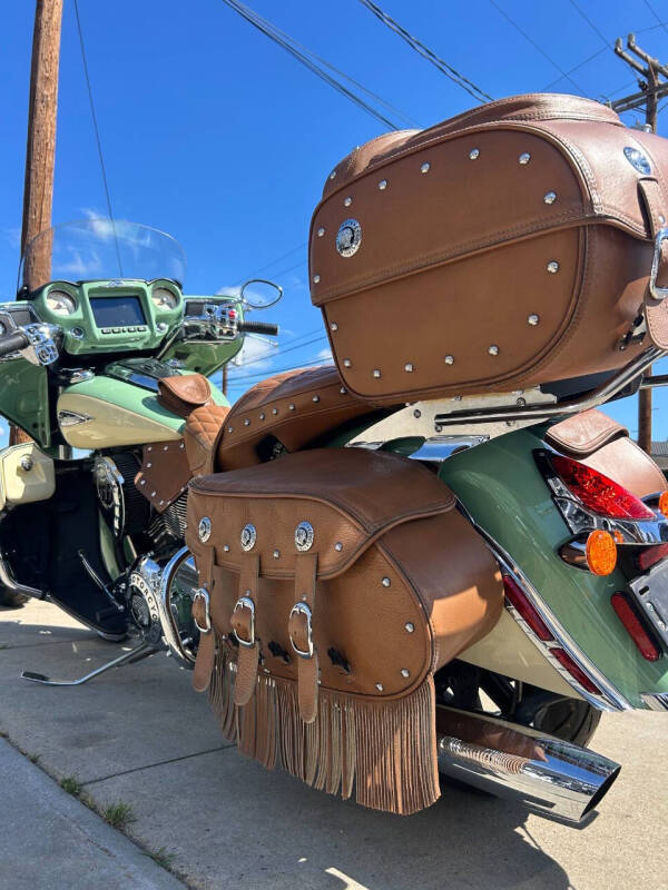 2017 Indian ROADMASTER CLASSIC