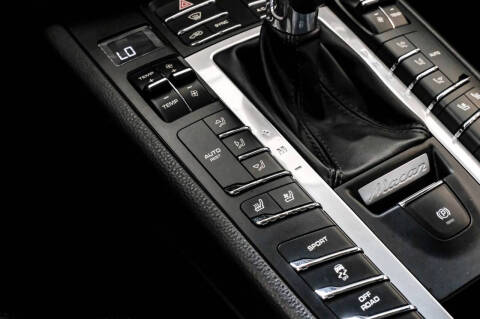 2020 Porsche Macan
