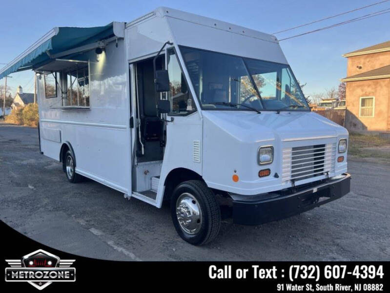 2013 Ford Stripped Chassis