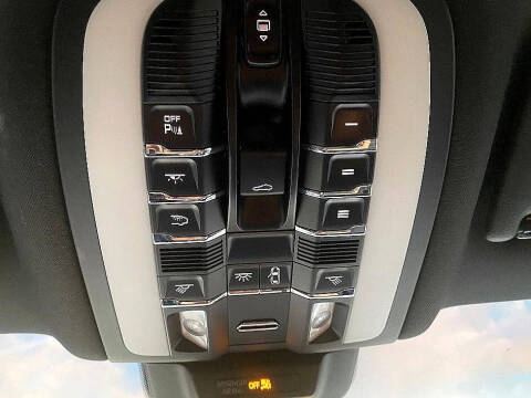 2015 Porsche Macan S