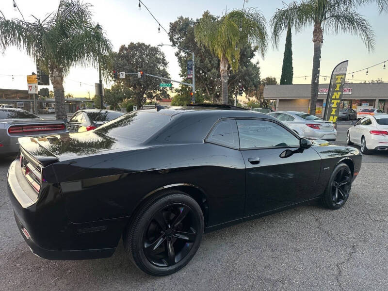 2016 Dodge Challenger R/T Plus