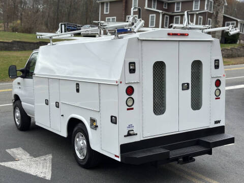 2016 Ford E-Series E-350 SD