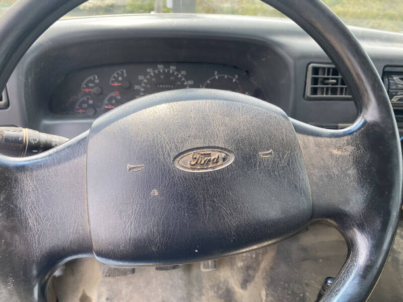 2000 Ford F-650 Super Duty