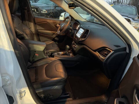 2022 Jeep Cherokee Latitude Lux