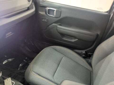 2025 Jeep Gladiator NightHawk