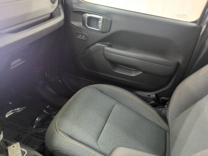 2025 Jeep Gladiator NightHawk