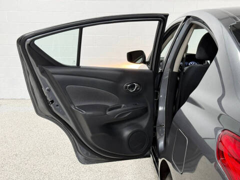 2019 Nissan Versa SV