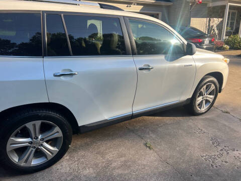 2011 Toyota Highlander for sale at Shifting Gearz Auto Sales in Lenoir NC