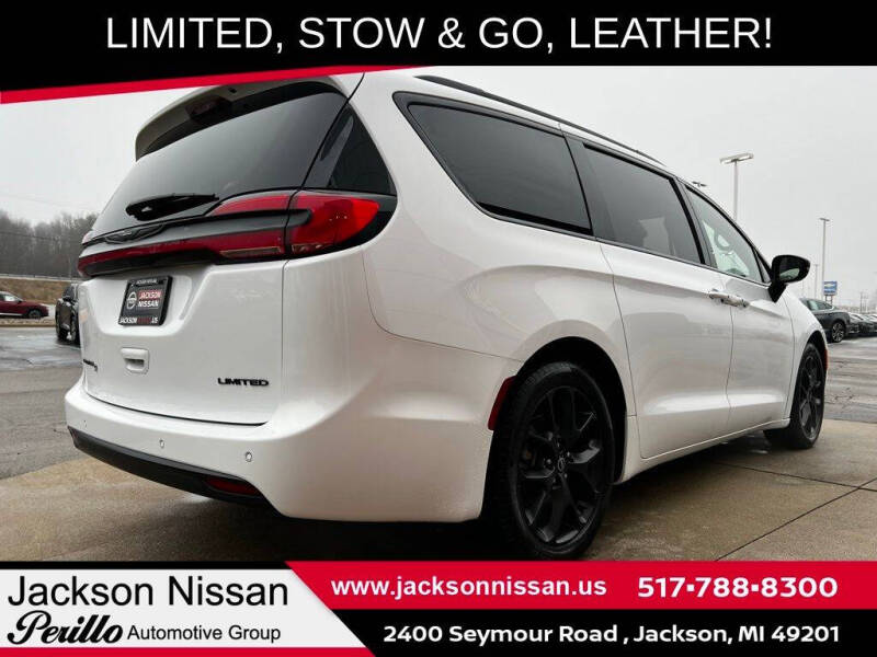 2025 Chrysler Pacifica Limited