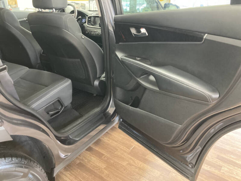 2018 Kia Sorento LX