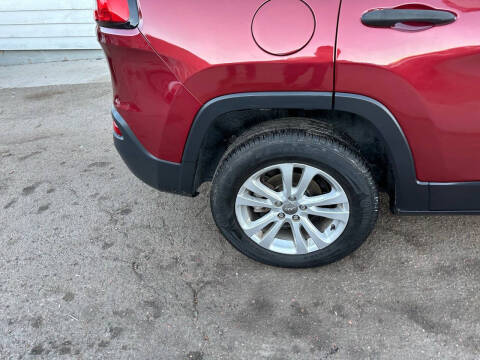 2015 Jeep Cherokee Sport