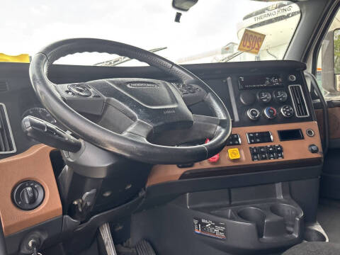 2020 Freightliner Cascadia