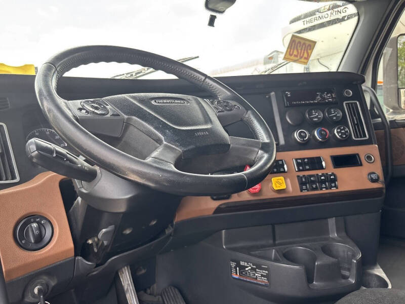 2020 Freightliner Cascadia