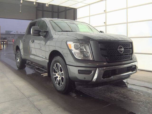 2024 Nissan Titan SV