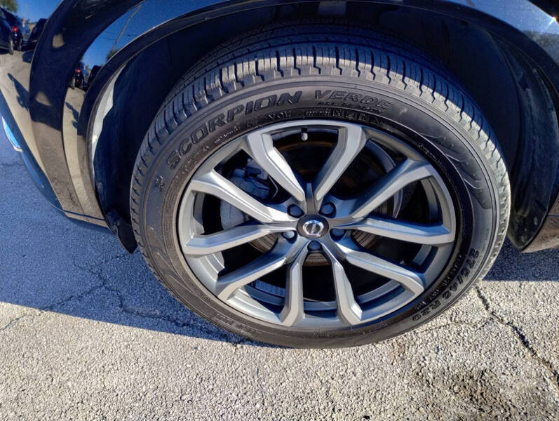 2019 Volvo XC90 T5 Momentum