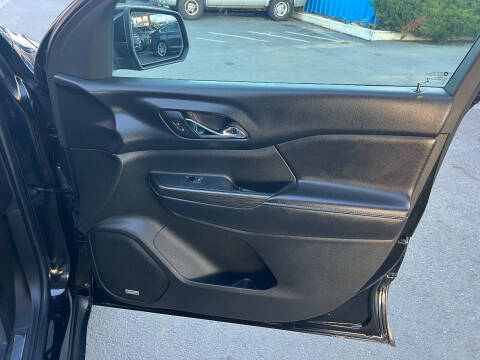 2017 GMC Acadia SLT-1