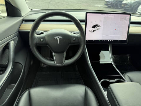 2019 Tesla Model 3 Standard Range Plus