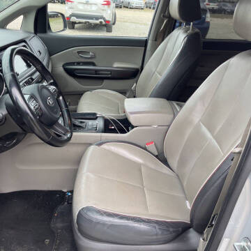 2017 Kia Sedona LX