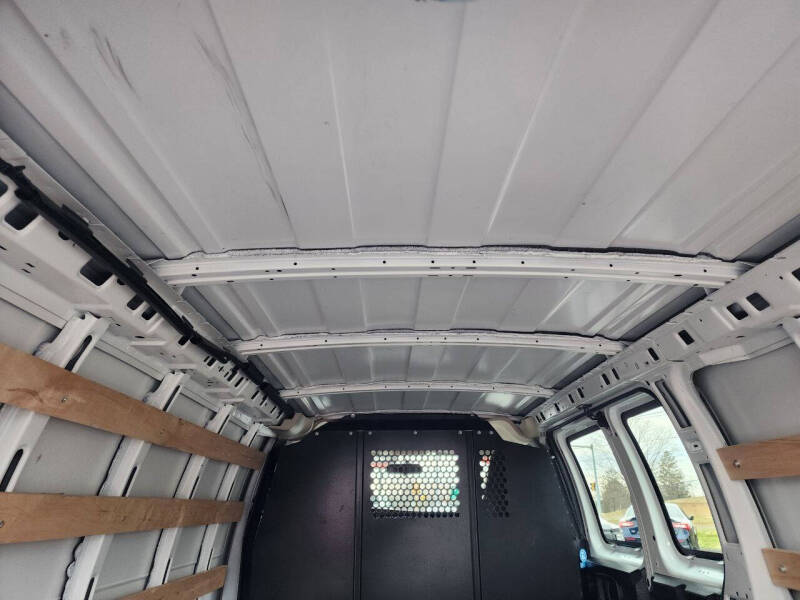 2024 Chevrolet Express 2500