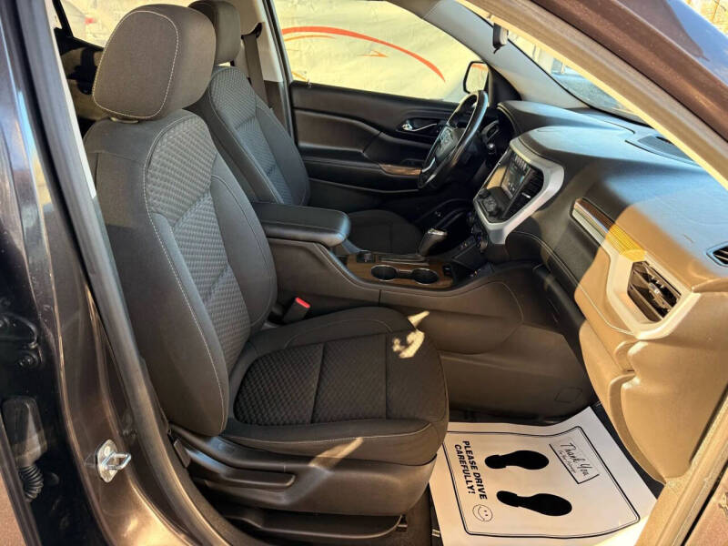 2018 GMC Acadia SLE-2