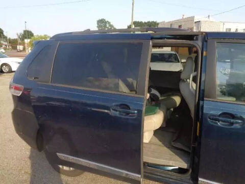 2012 Toyota Sienna XLE 8-Passenger