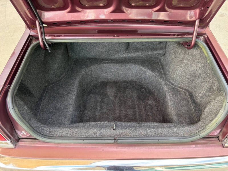 1990 Chrysler New Yorker