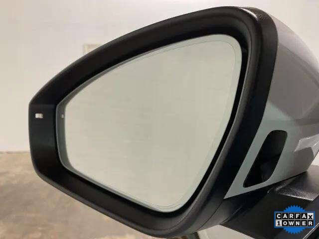 2024 Audi Q4 e-tron quattro Premium Plus 50