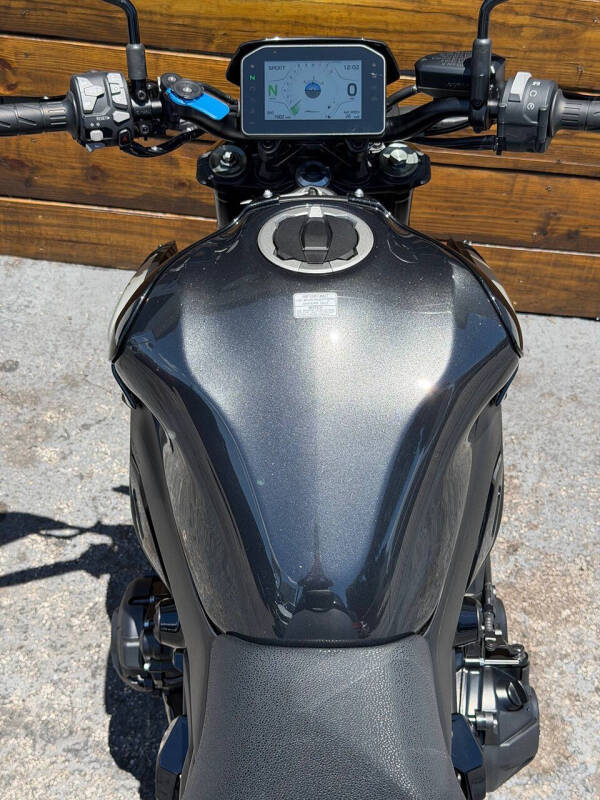 2025 Kawasaki Z900 ABS