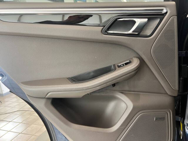 2016 Porsche Macan S