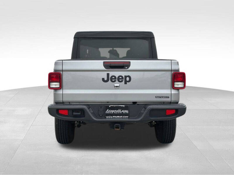 2021 Jeep Gladiator Sport